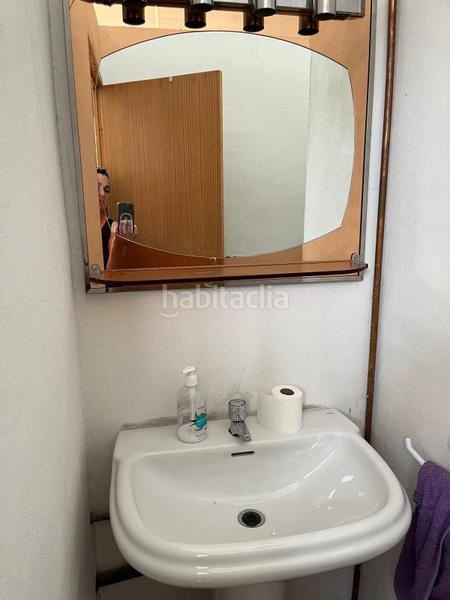 Foto bc3fd6c7-481f-4c07-875f-db540e70b376. Local comercial  centrico en Almansa
