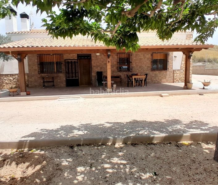 Foto 6ca20504-bf14-46e6-ae07-de3e6cfc4e57. Xalet amb calefacció a Yecla