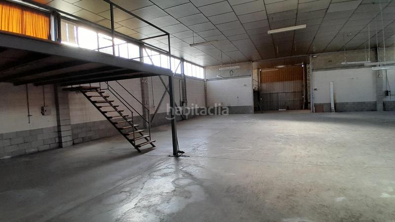 Foto eef1b519-f470-45e1-b7d3-404e6bc575ec. Nave industrial nave de 670 mts. en Yecla