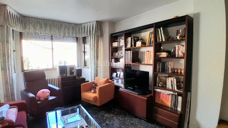 Foto 23ea3bf0-3a72-4939-b392-5422eabf0770. Casa amb aparcament a Yecla
