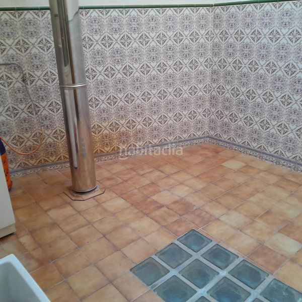 Foto c14501b4-28fa-4519-94a5-bd22b9b45fc5. Casa amb aparcament a Yecla