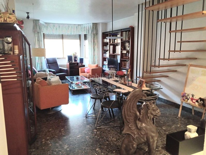 Foto d4e35277-0021-4aa2-ae5b-afaca4c1a49e. Casa amb aparcament a Yecla