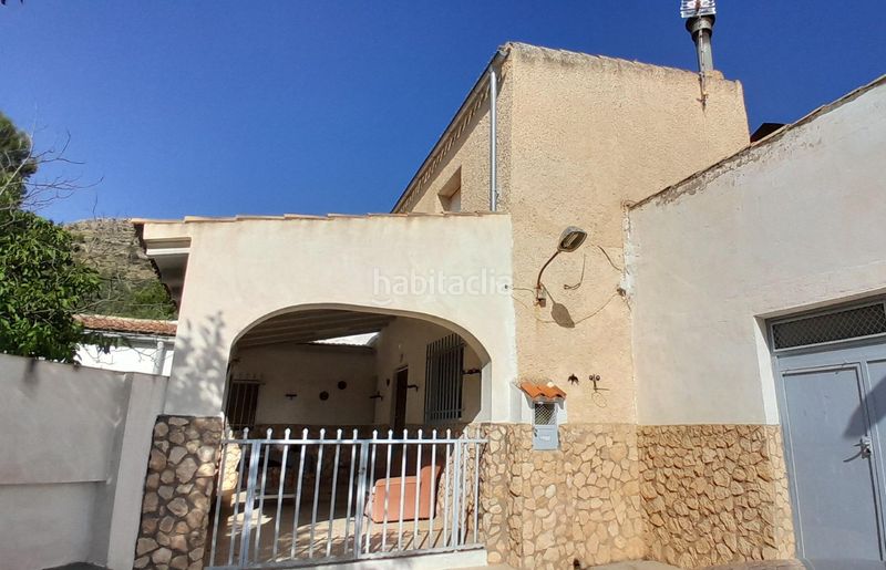 Foto 5c850e07-b927-4eee-889a-f3be715fc1e9. Xalet amb aparcament piscina a Yecla