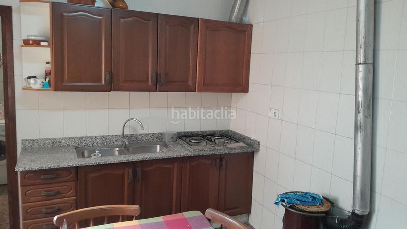Foto 9a3f2cb2-5af5-4250-8c98-09e4a56a80a5. Xalet amb aparcament piscina a Yecla