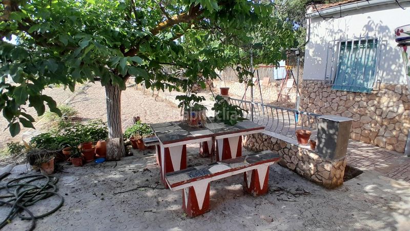 Foto c95892a2-4fb5-425d-a820-bd3c68dc5802. Xalet amb aparcament piscina a Yecla