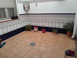 Planta baixa a Yecla. Bajo con cochera en yecla