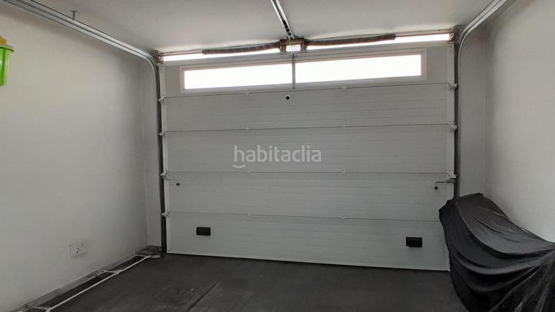 Foto 733a1197-7d43-4117-94f0-6281eff489e1. Casa  moderna con garaje en Yecla
