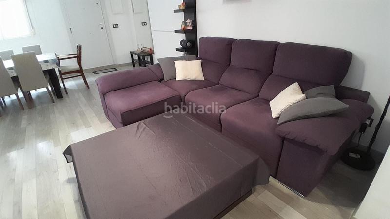 Foto c07920b1-d998-48e2-9843-90eadbd99c1c. Casa  moderna con garaje en Yecla