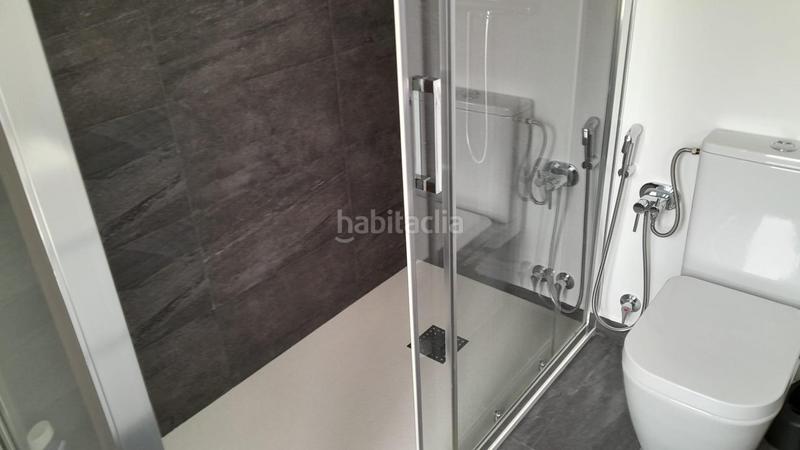Foto c1b4ca65-ff1e-4092-8b62-5d92b08736a7. Casa  moderna con garaje en Yecla
