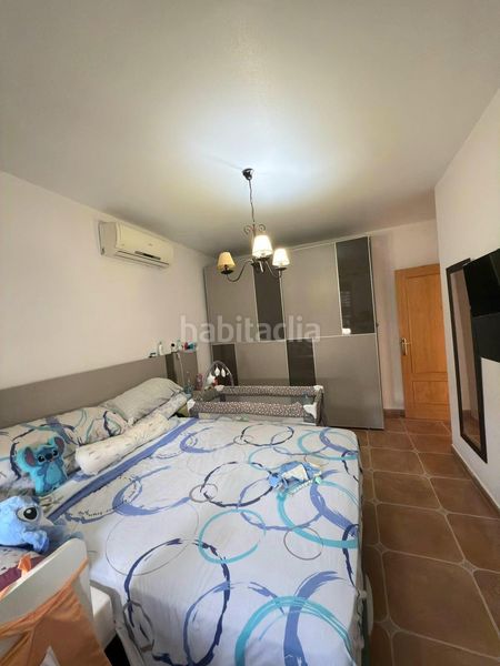 Foto c8f6a131-d57d-4a45-b48b-bd03b81db0b9. Chalet  con piscina en Yecla
