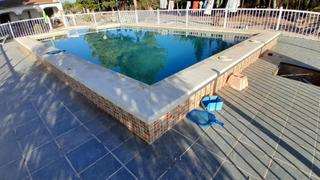 Chalet en Yecla. Chalet con piscina en yecla