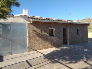 Maison à Yecla. Casa de campo con piscina en yecla