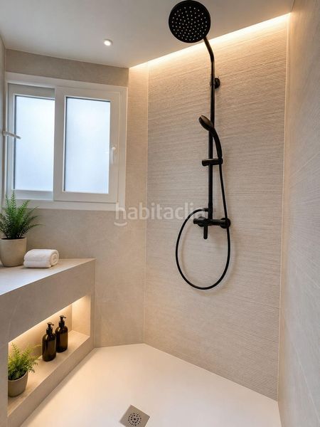 Foto f552f350-9048-4287-b316-8ce7ae1508f3. Pis amb aparcament piscina a La Creu Coberta Valencia