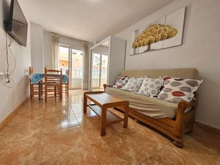Apartament a Calle san jose 43. Luminoso apartamento con gran patio y excelente orientación sur