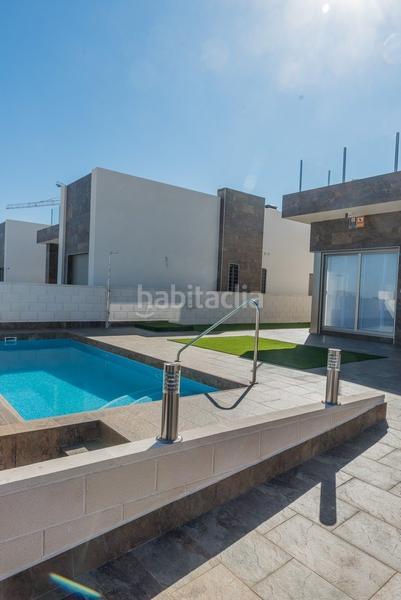 Foto 1c71fbf3-18b7-4e7a-971b-17e1b8803ca4. Xalet amb aparcament piscina a Los Almendros Orihuela