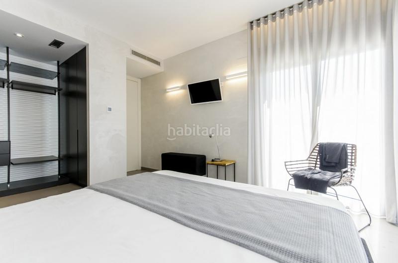 Foto 23511f00-f379-4f96-a998-5fa97480fc63. Xalet amb aparcament piscina a Campoamor Orihuela