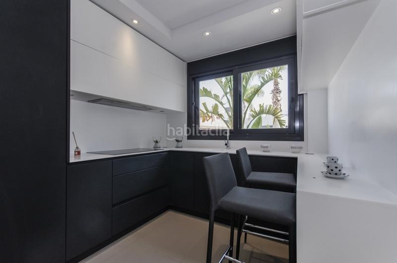 Foto 86fb8eca-1660-4e38-93e4-cd20b95e237a. Xalet amb aparcament piscina a Campoamor Orihuela