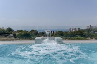 Chalet en Campoamor. Villas de obra nueva a 250 m de la playa en campoamor