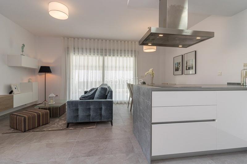 Foto cc563fbd-ad38-4875-8248-e319eb4e7eb7. Casa amb aparcament piscina a Los Balcones-Los Altos Torrevieja