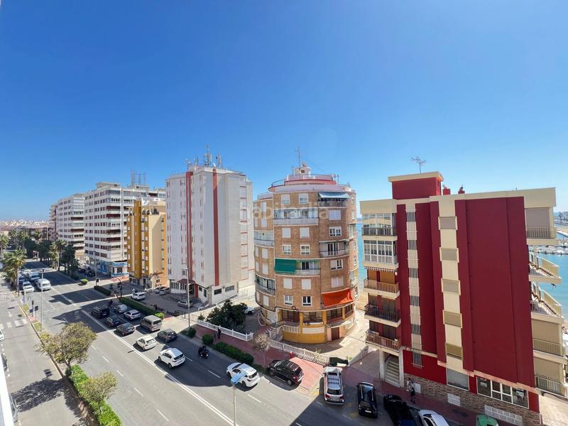 Foto c2e23a92-8286-41c5-aaae-5ffab313d51b. Apartamento en avenida doctor gregorio marañon 70 exclusivo apartamento de lujo reformado en 2025 con vistas al mar y alta eficiencia energética en Torrevieja