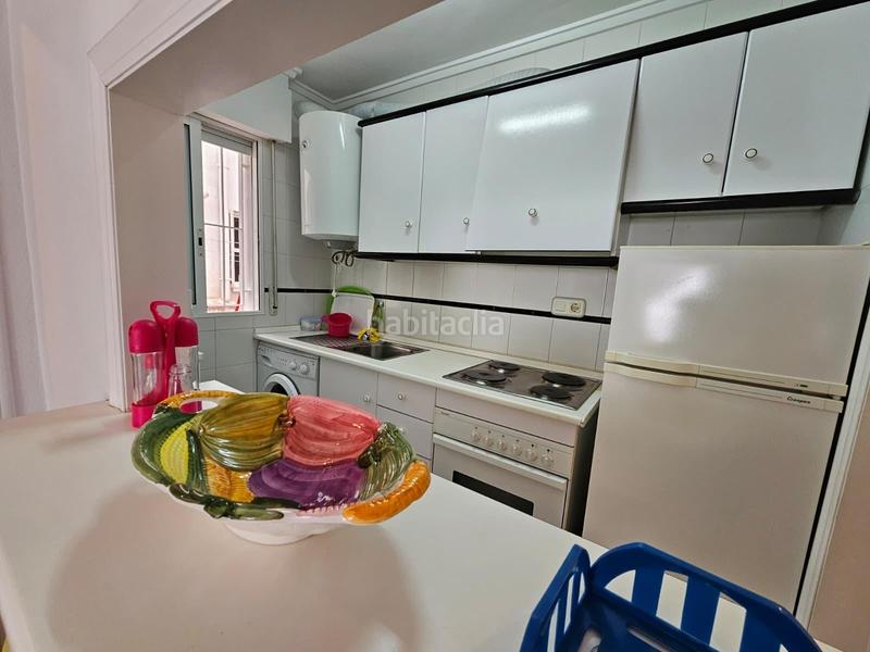 Foto 0fe57850-c2b5-4be9-83cf-b8fdc34bfc01. Apartamento en calle beniajan 16 apartamento a pocos metros del mar con piscina comunitaria en Torrevieja