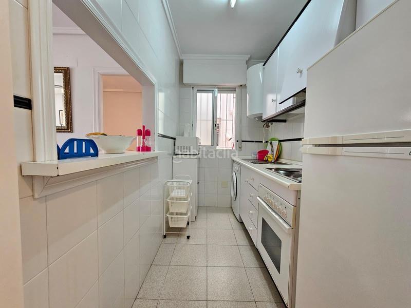 Foto c0c0c4f5-6a57-4b9e-a1d6-edbbc042a755. Apartamento en calle beniajan 16 apartamento a pocos metros del mar con piscina comunitaria en Torrevieja