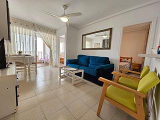 Apartamento en Calle beniajan 16. Apartamento a pocos metros del mar con piscina comunitaria