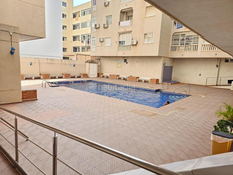 Foto c4c797ea-d58a-4bca-ac25-1dd0b88fd5ba. Apartamento en calle beniajan 16 apartamento a pocos metros del mar con piscina comunitaria en Torrevieja