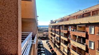 Pis  Calle villa madrid. Apartamento en parque de las naciones donde la luz del mediterr