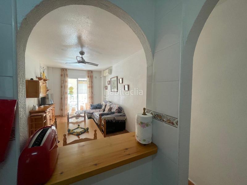 Foto b9abb515-1fd3-42b9-9998-f6df8970356d. Apartament amb calefacció aparcament piscina a Antonio Machado Torrevieja
