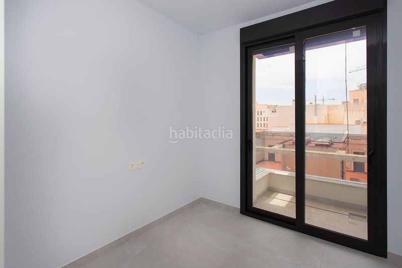 Foto e7e405a3-ad1b-4eba-80ec-dbe3b4bdc580. Apartament amb piscina a Las Piscinas Naturales Torrevieja