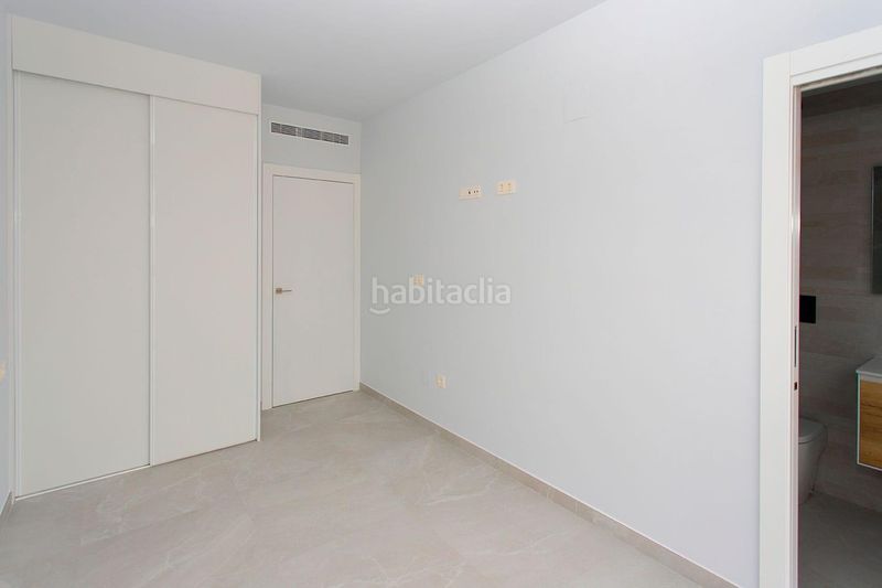 Foto f33e0426-5867-447c-a4ca-060237c7255c. Apartament amb piscina a Las Piscinas Naturales Torrevieja