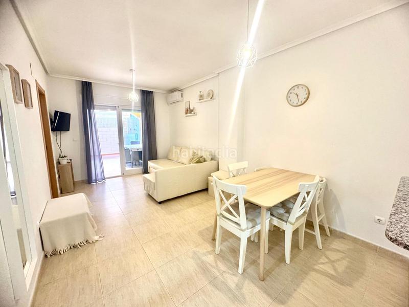 Foto 303e33e7-ff8a-4a13-b664-4d2c63e68f0b. Apartament amb aparcament piscina a Torreblanca Torrevieja