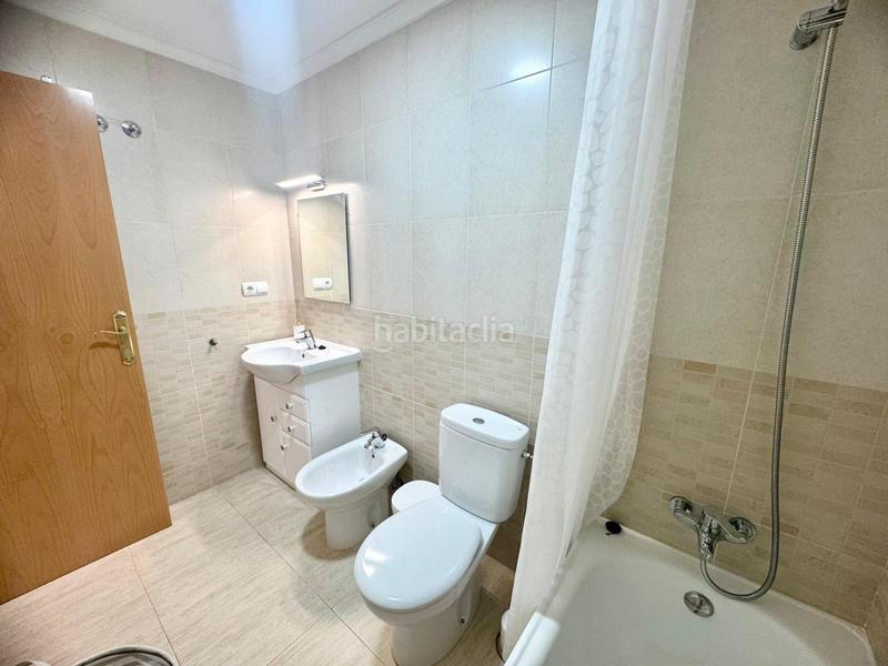 Foto c7e93791-3a76-4af1-97e3-3dc0312a15d0. Apartament amb aparcament piscina a Torreblanca Torrevieja