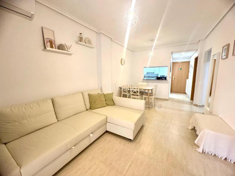 Foto e354bb71-d001-4b6b-8d18-294e1c5c758f. Apartament amb aparcament piscina a Torreblanca Torrevieja