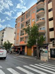 Appartement in Las Piscinas Naturales. Amplio apartamento en el centro de torrevieja  3 dormitorios y 2