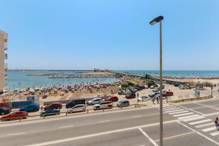 Apartament  Avenida desiderio rodriguez 6. Piso de 3 dormitorios en el acequión con vistas al mar y garaje