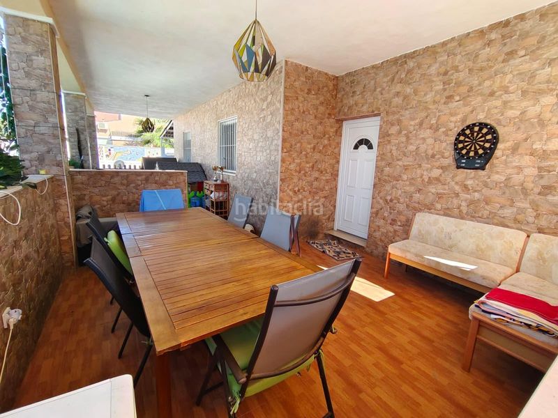 Foto c0001c34-6ed9-4fbf-99e0-9b7e23146538. Chalet en avenida garcia lorca 27 chalet independiente de 800m2, a solo 1km de la playa! en Torrevieja