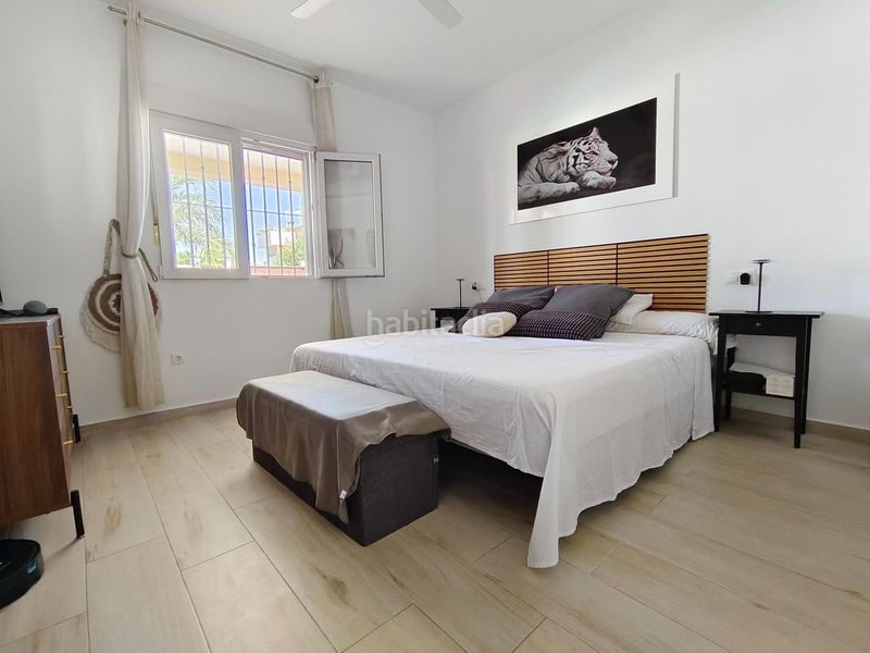 Foto eb0c2f0d-8e73-4123-a72e-afc2bab7d652. Chalet en avenida garcia lorca 27 chalet independiente de 800m2, a solo 1km de la playa! en Torrevieja
