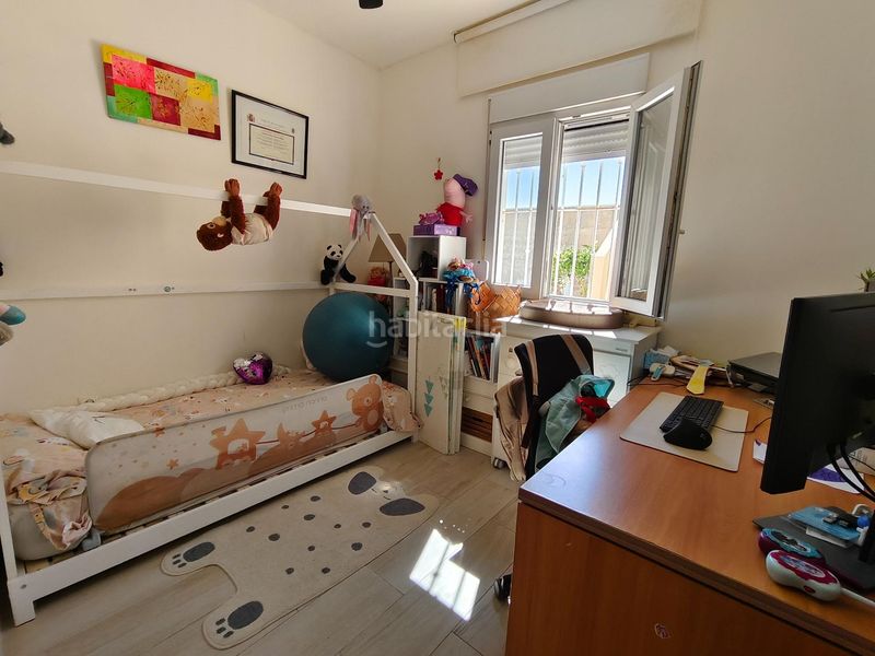 Foto fd22d9e8-377b-42dd-821b-c21ef5f24ac0. Chalet en avenida garcia lorca 27 chalet independiente de 800m2, a solo 1km de la playa! en Torrevieja