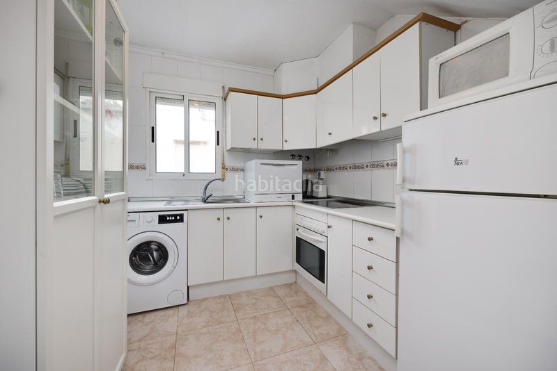 Foto 0982553d-62f1-48eb-86c2-ae771b3a964d. Casa a calle aída 46 a Zona Carrefour - Urbanizaciones Torrevieja