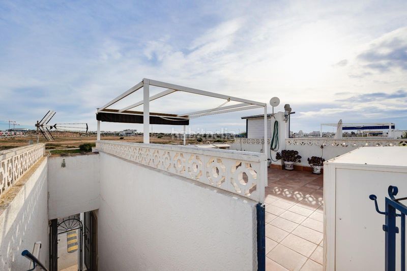 Foto 4df537b2-86d8-48cf-8d9a-bfdea5b6d832. Casa a calle aída 46 a Zona Carrefour - Urbanizaciones Torrevieja