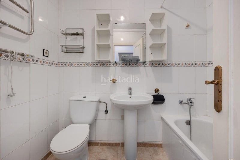 Foto a2558ec7-f77d-4880-93ca-21e571fc2cf0. Casa a calle aída 46 a Zona Carrefour - Urbanizaciones Torrevieja