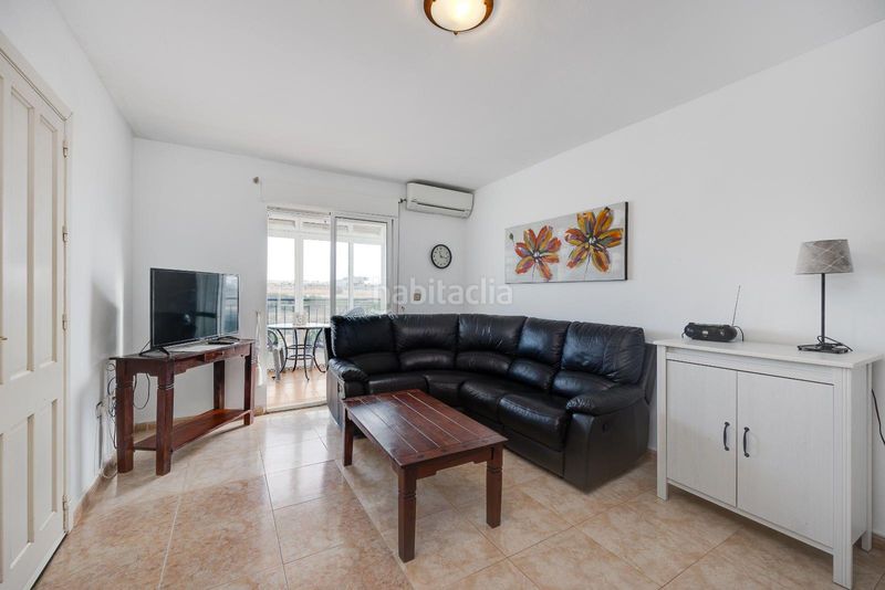 Foto d04791f1-41e6-43e5-bcbf-b466ed0e3c53. Casa a calle aída 46 a Zona Carrefour - Urbanizaciones Torrevieja