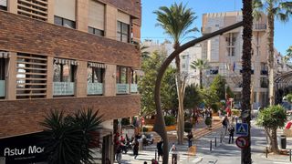 Pis en Calle caballero de rodas. Piso de 135 m2 en pleno centro de torrevieja, junto a la plaza d