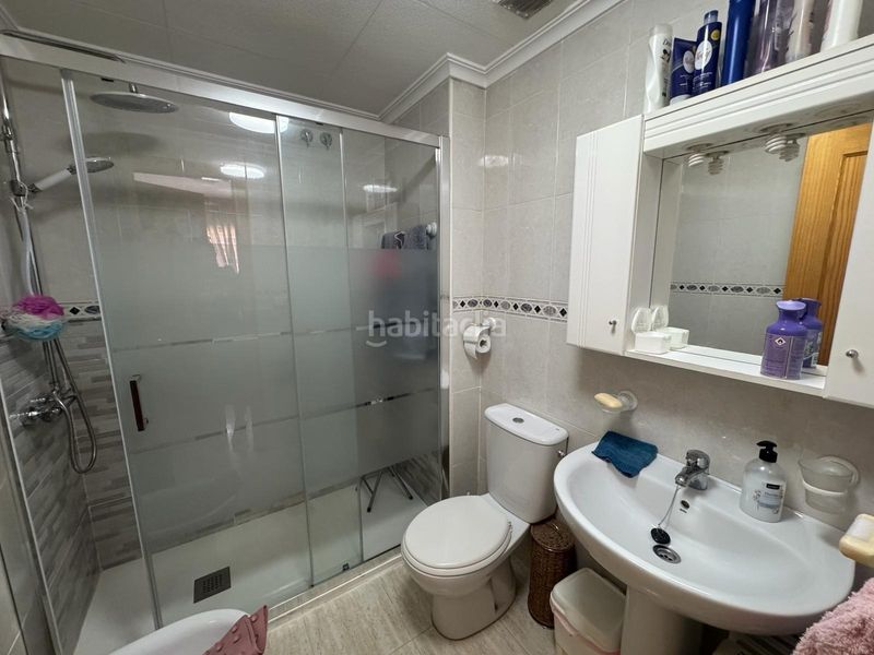 Foto 0f294b9a-9749-4789-81ef-809b37882061. Apartament amb piscina a Antonio Machado Torrevieja