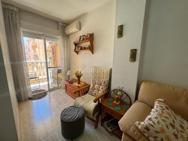 Foto 5475cf52-70bc-46a3-9129-6c2f5758c537. Apartament amb piscina a Antonio Machado Torrevieja