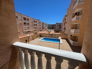 Apartment in Antonio Machado. Apartamento en el centro con piscina