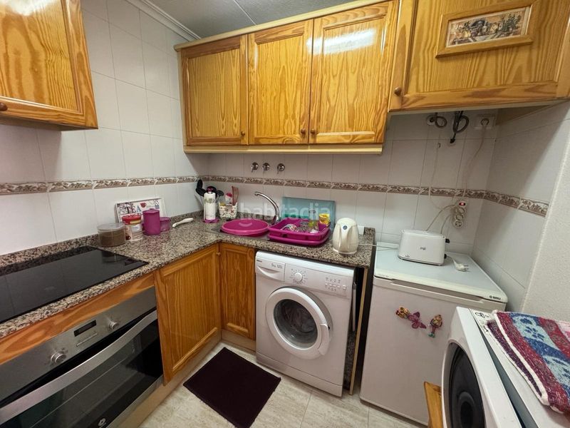 Foto f823f6e9-0442-4f33-b856-a32db35799b0. Apartament amb piscina a Antonio Machado Torrevieja