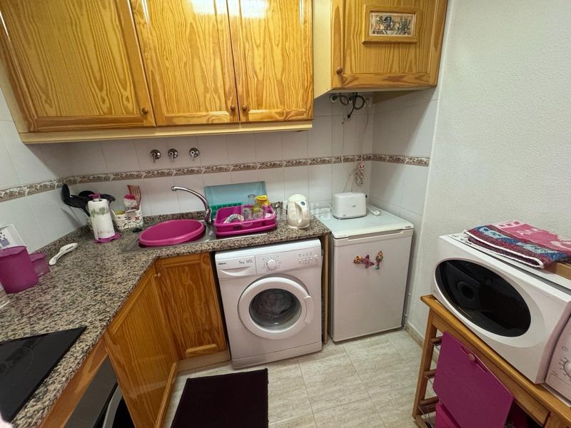Foto ff87cd04-f6d8-4bbc-8607-59e8e57f020e. Apartament amb piscina a Antonio Machado Torrevieja